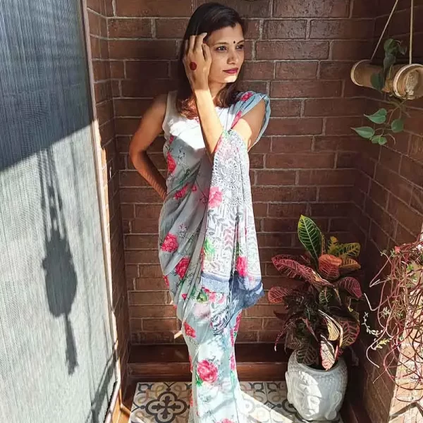 Gray Red Floral Printed Light Weight Saree