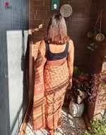 Multi Flower Assam Silk saree with Maheshweri  border - Image 4